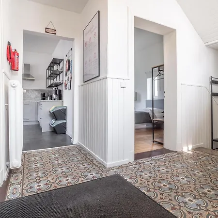 Worker's F7 - Haus Mit 4 Schlafzimmern Fuer 8 Personen 別荘 *