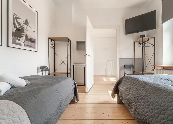 Hébergement de vacances Worker's F7 - Haus Mit 4 Schlafzimmern Fuer 8 Personen *